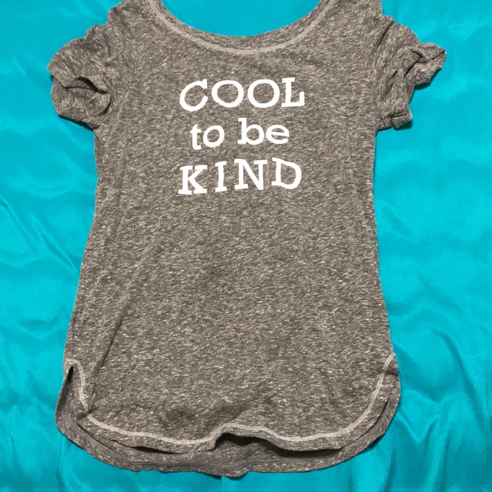 GRAY SHORT SLEEVE NEARLY NEW WORN ONCE OR TWICE